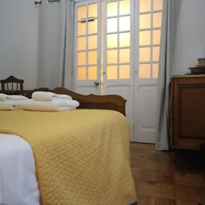 Maison d'hôtes Antique M1 R1 - Amazing Double With Shared Bathroom In Marques Pombal, Lisboa