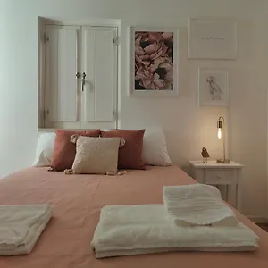 rose-essence-aparment-exceptional-balcony.hotelscoimbra.com/