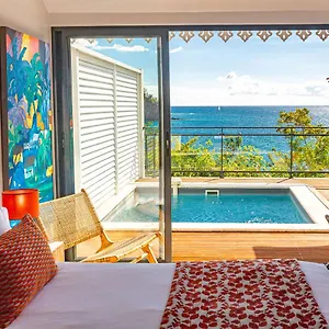 les-galets-rouges-lodges-spa.comcaribbean.com/