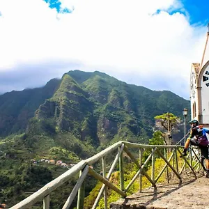 https://a-casa-da-avo.madeira-islandshotels.com