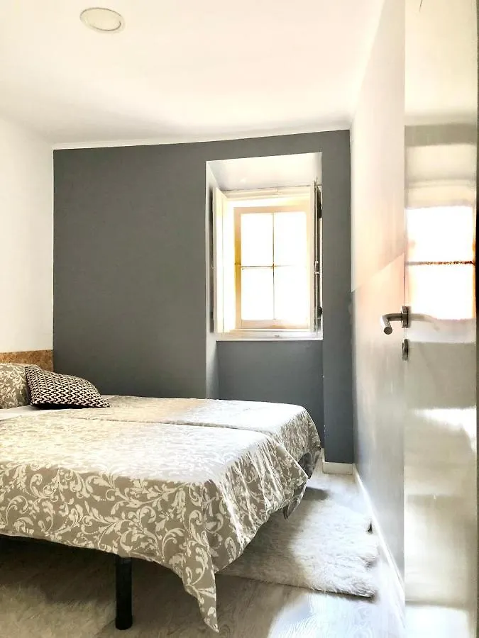 Now Bastidor Jovial Hostel Lisbon